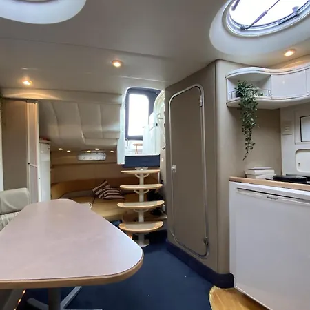 Holiday home Boot Singa *