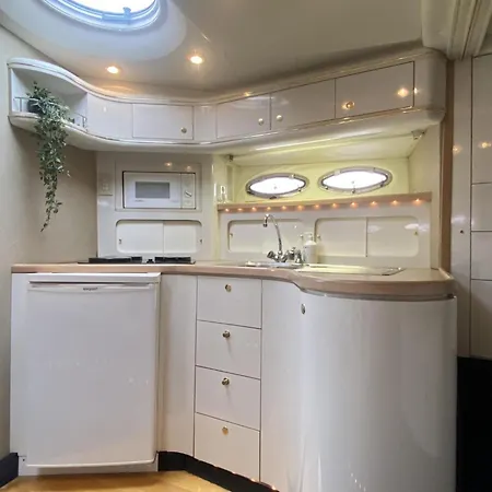 Holiday home Boot Singa *